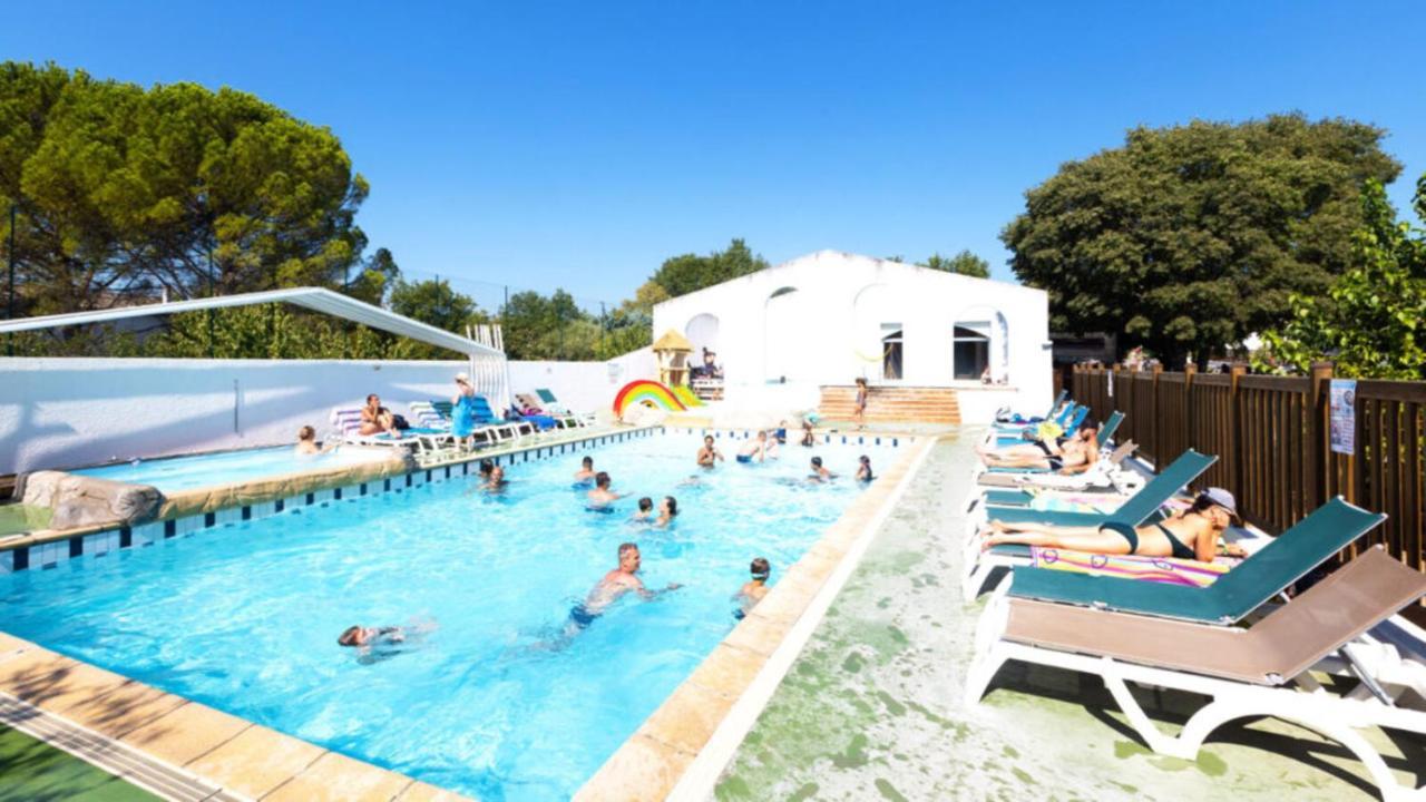 Les Domes Des Gorges Hotel Ruoms Eksteriør billede